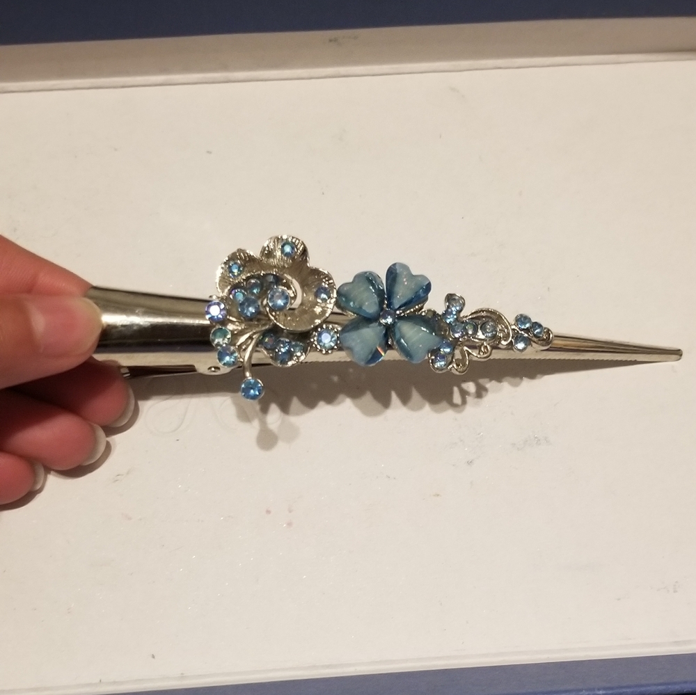 Hair clip